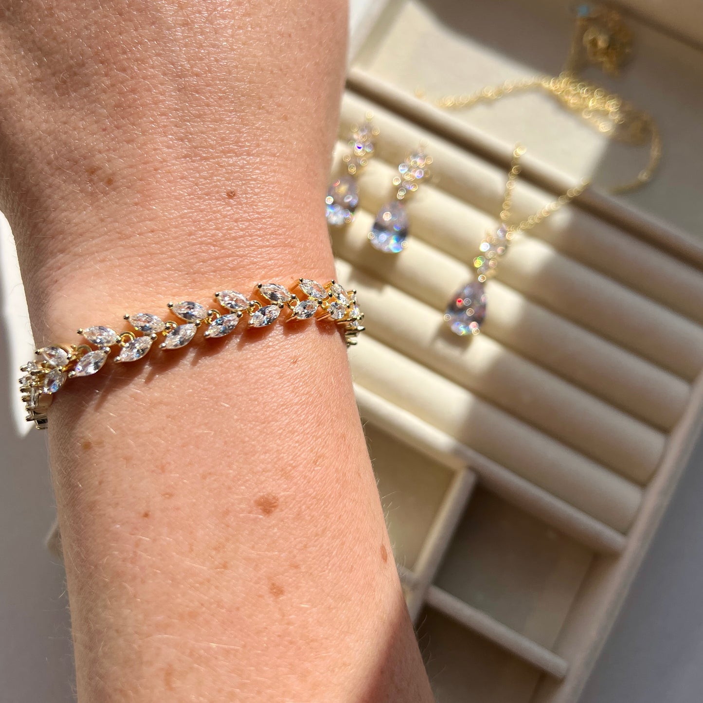 Waterfall Tennis Drawstring Bracelet |Gold